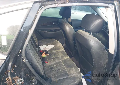 2010 Infiniti Ex35 Journey z USA, uszkodzony, nr VIN JN1AJ0HP1AM703641